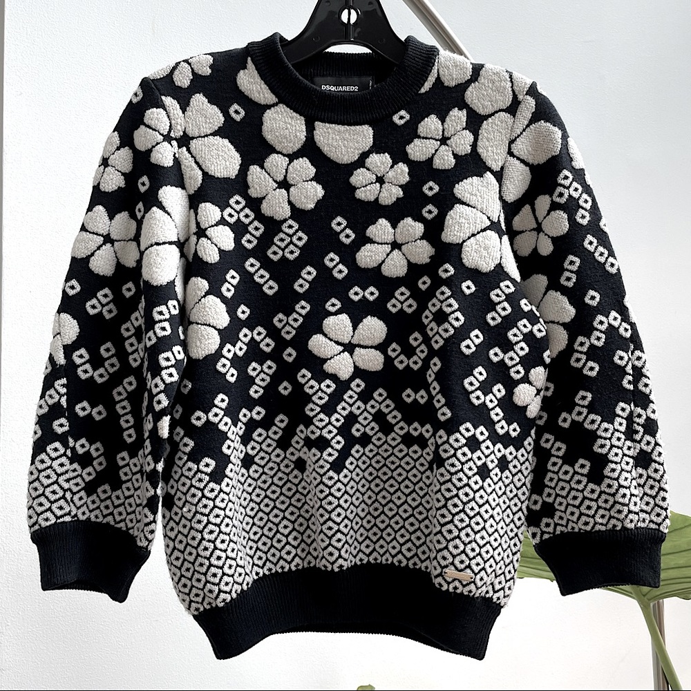 DSQUARE2 Jacquard Flowers 3D Knitted Pullover